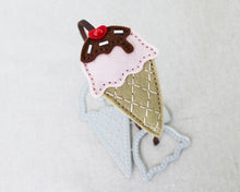 Load image into Gallery viewer, Sweet Treats: Ice Cream Cone Die