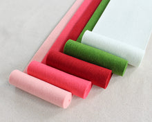 Load image into Gallery viewer, Holly Hill Color Story