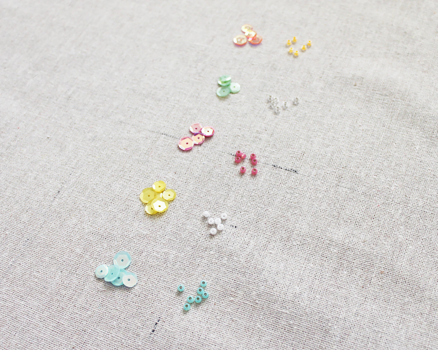 Egg Hunt Color Story Poshta Design egg-hunt-color-story-poshta-design
